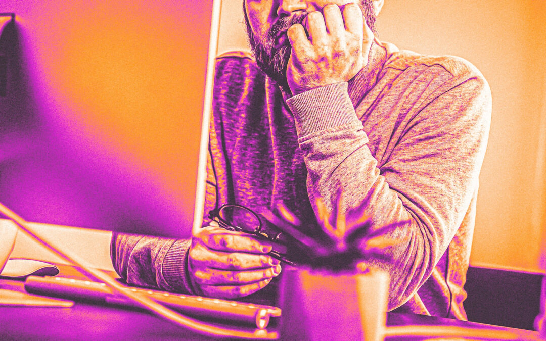 Cuando el agotamiento no se ve: la alerta del “silent middle” en el trabajo